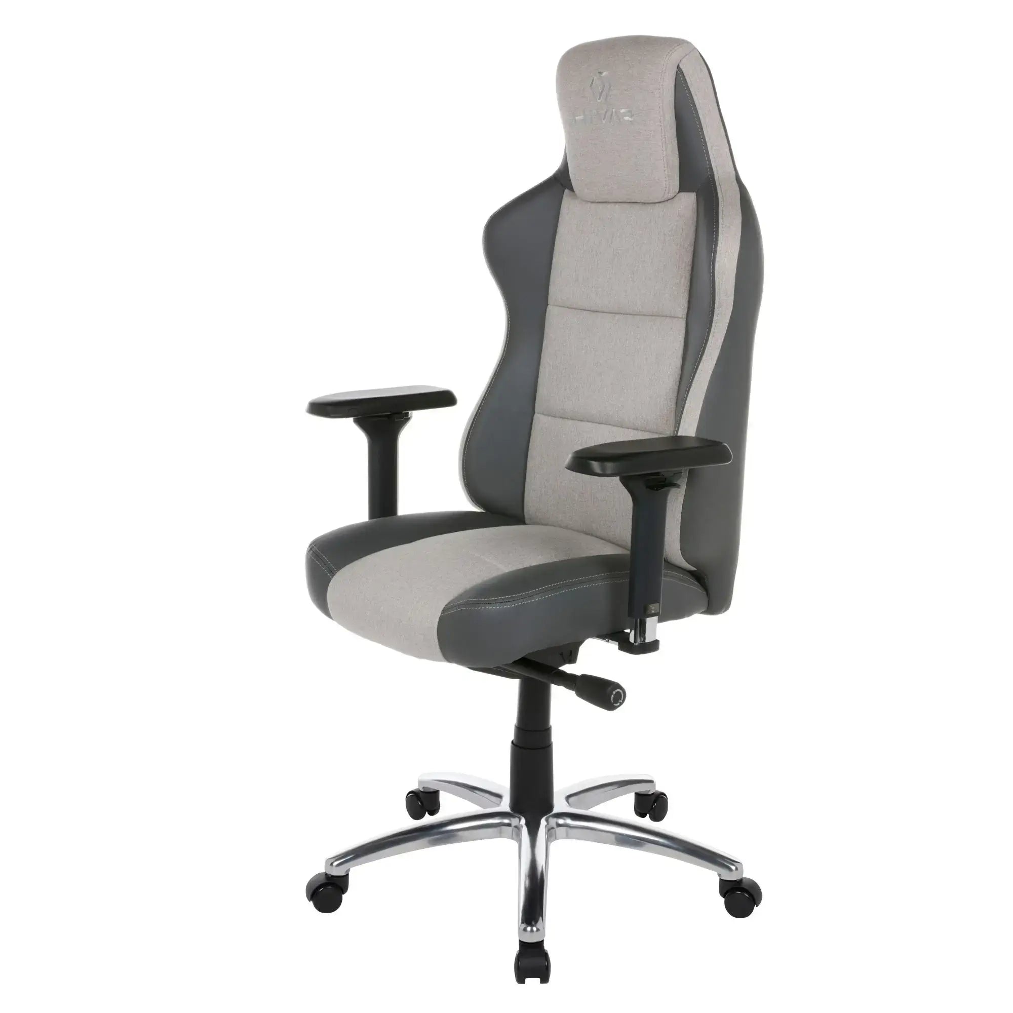 HIVAR Eqlipse Cloud Silver, linke vordere Seitenansicht – ergonomische Form, 4D-Armlehnen, silbernes Fußkreuz