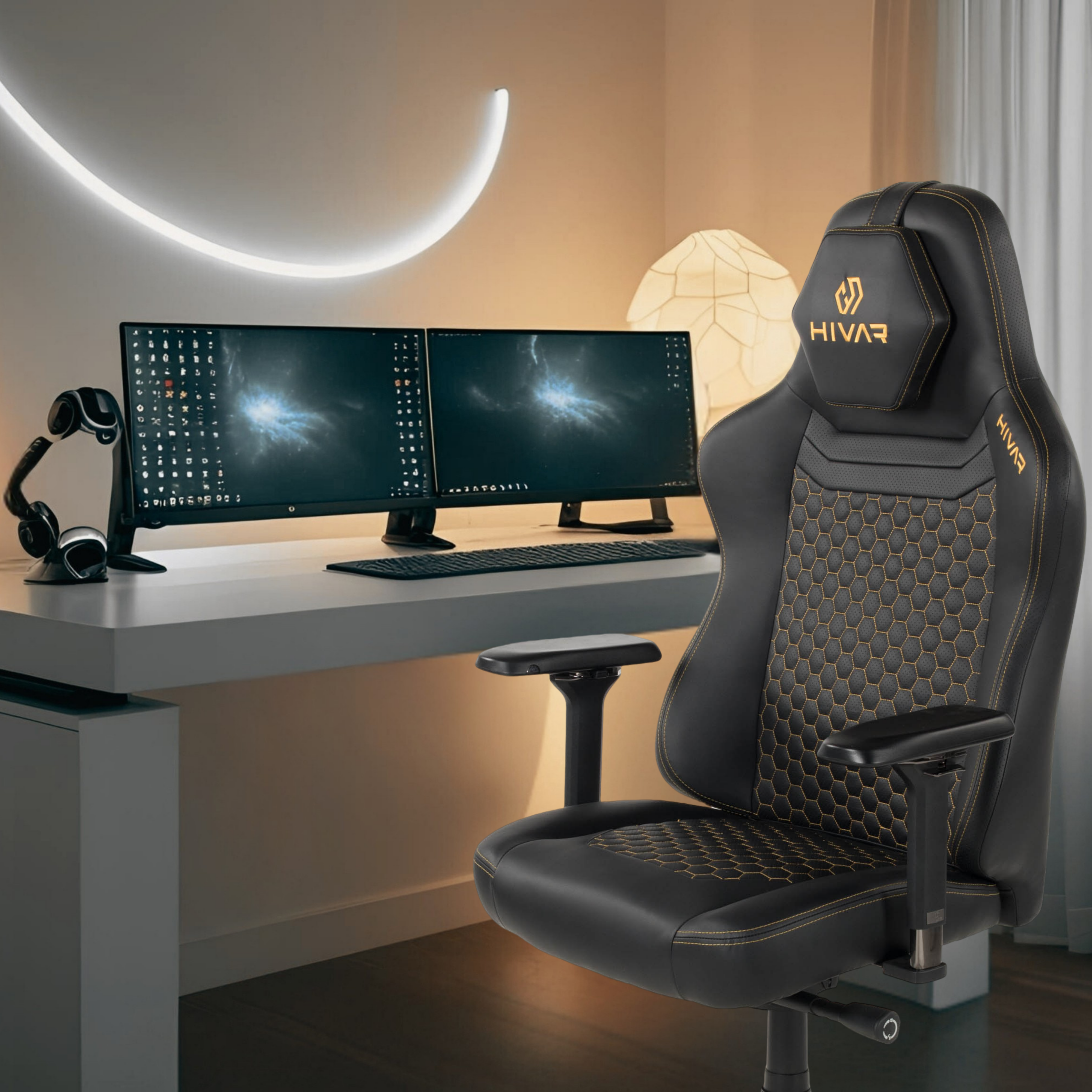 HIVAR Orbical XL Solaris in einer coolen Gaming Umgebung mit warmen Licht