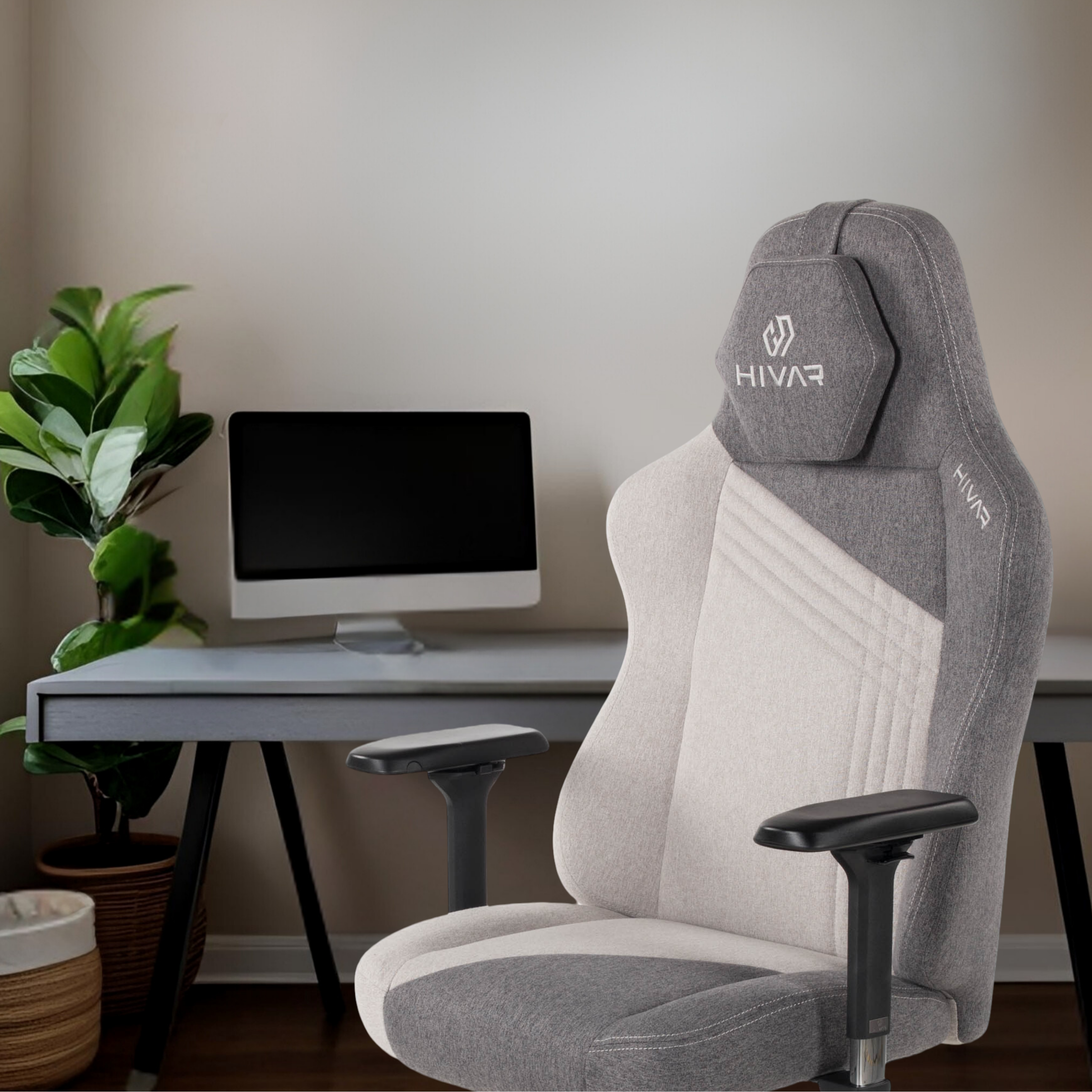 HIVAR Skylar XL Ash im Home Office mit frischen farbigen Wohn-Akzenten